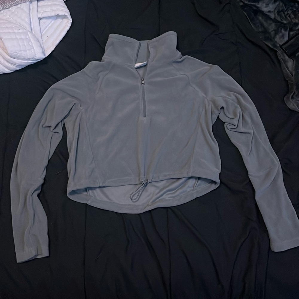 adjustable cropped Columbia quarter zip